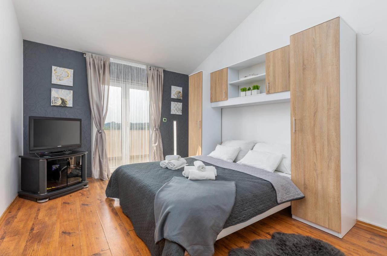 Villa Ostone Pula Zewnętrze zdjęcie