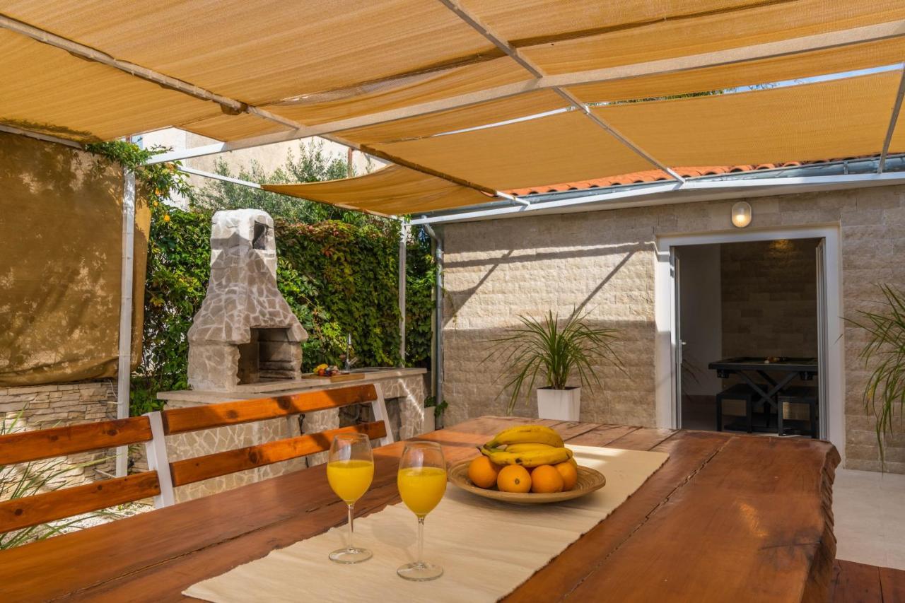 Villa Ostone Pula Zewnętrze zdjęcie