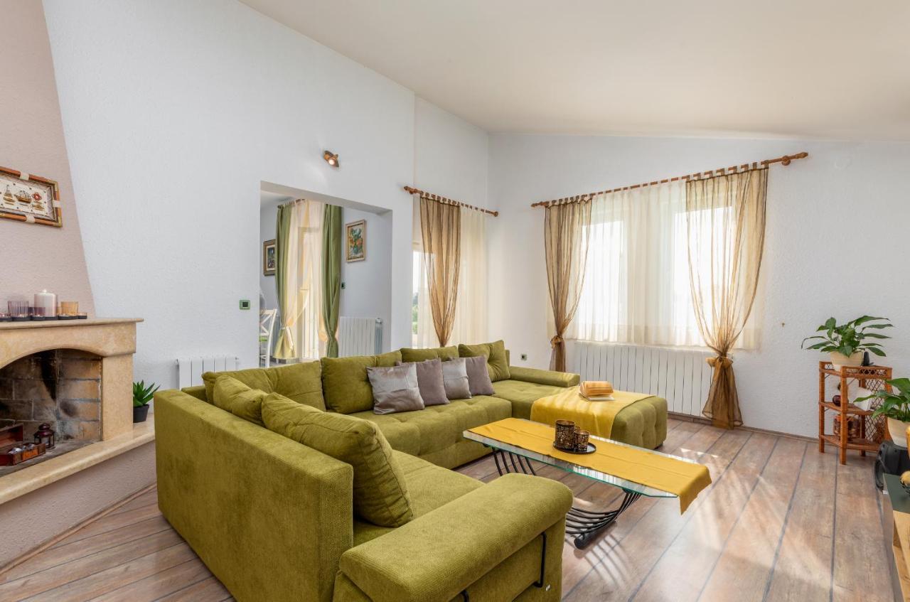 Villa Ostone Pula Zewnętrze zdjęcie